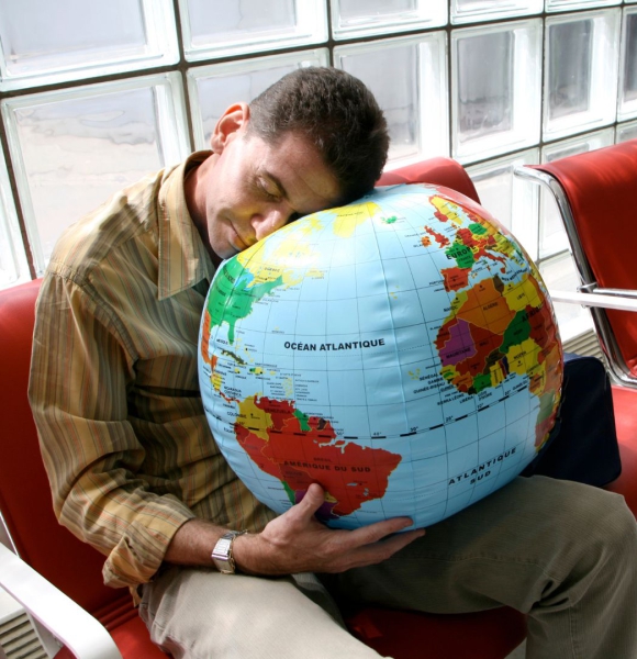 Reisen & Schlaf: Tipps gegen Jetlag