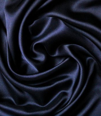 Seidenbettwäsche oder Satin: warum 90% der Käufer das Falsche kaufen Seidenbettwäsche oder Satin: warum 90% der Käufer das Falsche kaufen