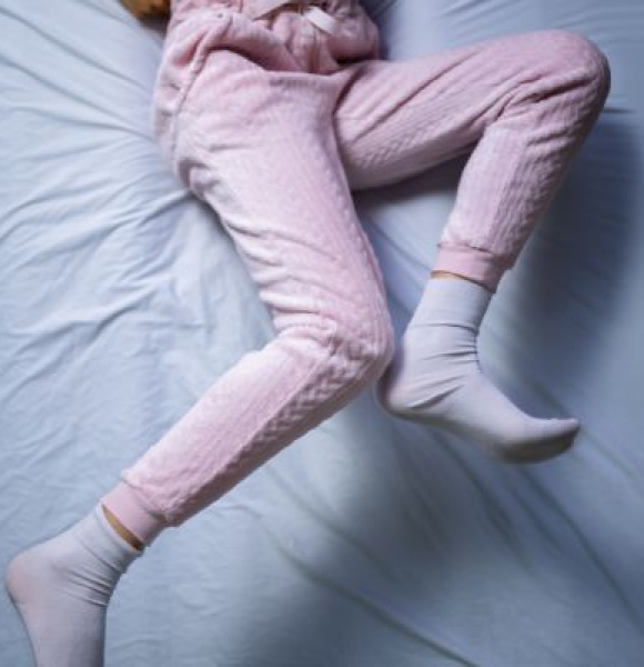 Das Restless-Legs-Syndrom: Warum die Beine nachts keine Ruhe lassen