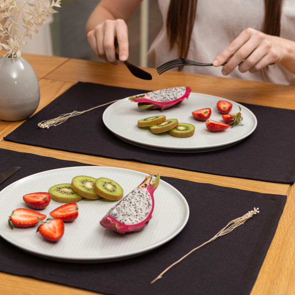 Tischset „Linen black“ 4 stk.. Tischdecke aus Leinen, 30x45 cm