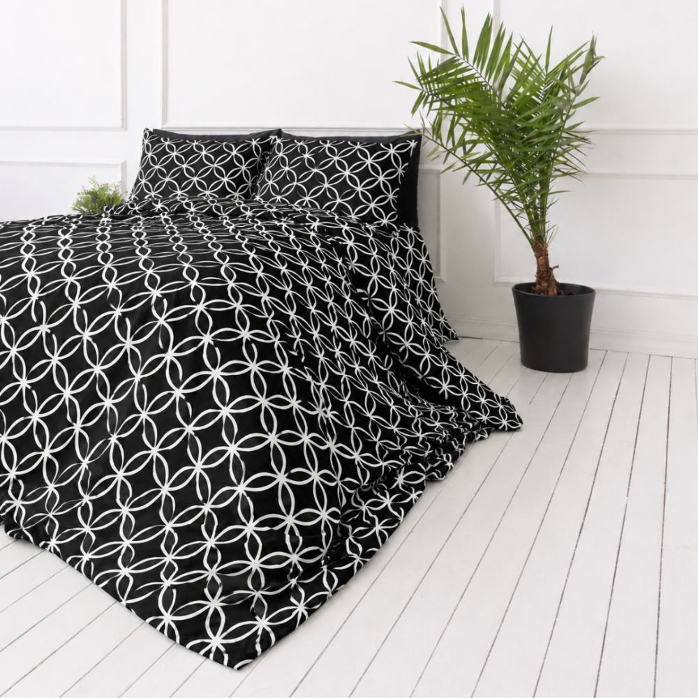 Bettwäsche set "Black Retro Rings". Bettwäsche 155x200, 135/140x200 cm, 150x200 cm, 155/160x200 cm, 180x200 cm, 200x200 cm, 200x220 cm, 220x240 cm. Kontrastreicher schwarz-weißer muster mit stilisierten blumenmotiven