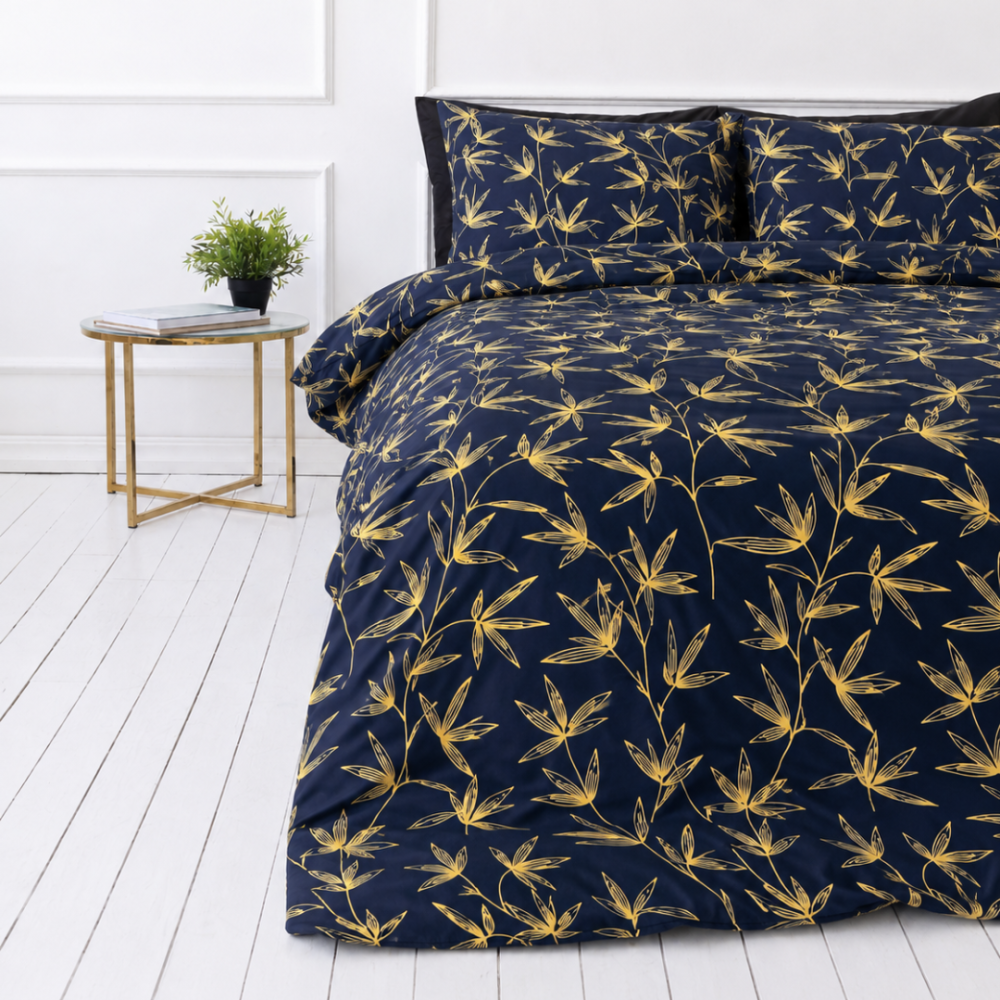 Bettwäsche set "Dawn Botanical". Bettwäsche 135x200, 135/140x200 cm, 150x200 cm, 155/160x200 cm, 180x200 cm, 200x200 cm, 200x220 cm, 220x240 cm. Dunkelblaues bettwäsche-set, verziert mit lebhaften gelben zweigen, das einen frischen und modernen look für ihren raum kreiert.