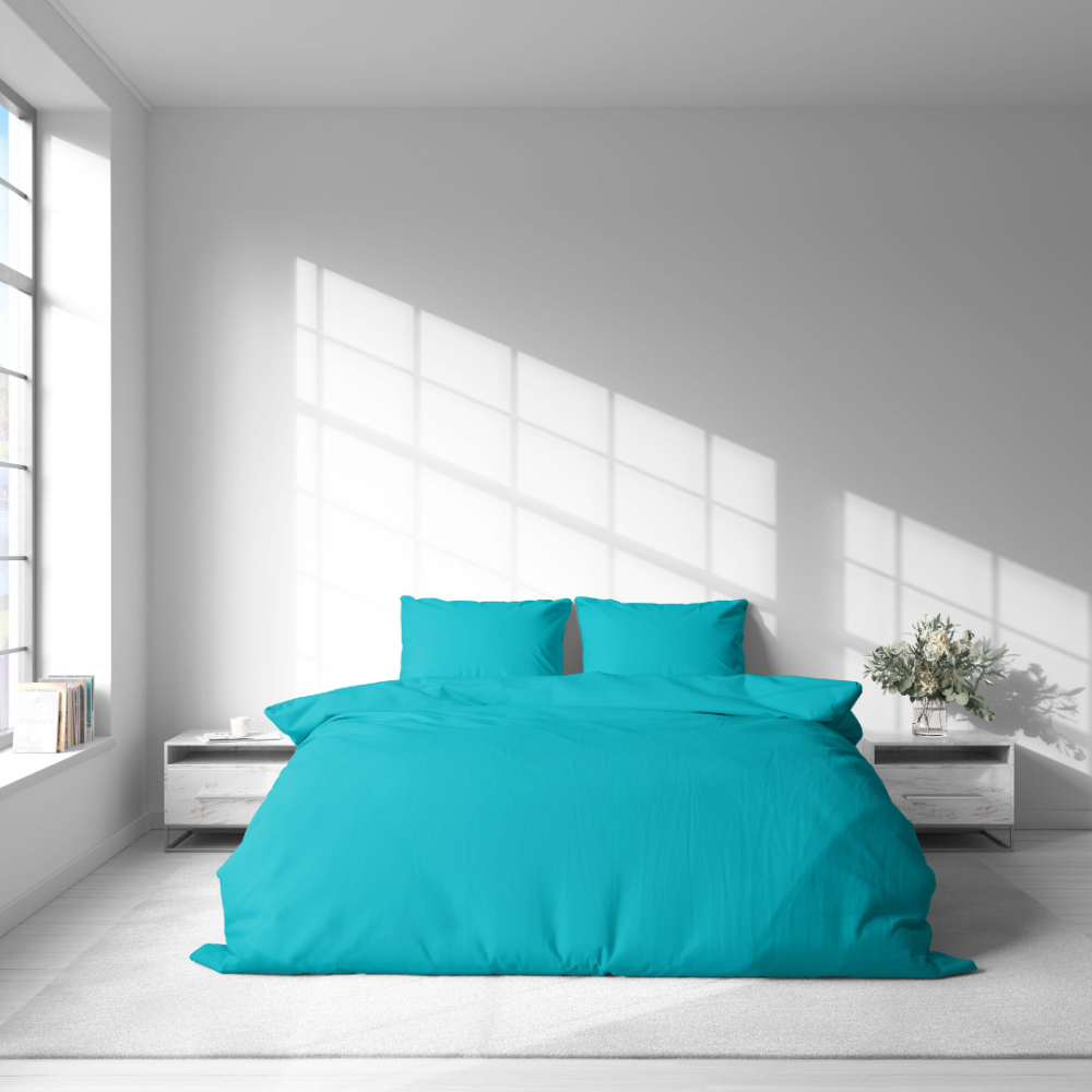 Bettwäsche set "Dreamy Waters". Bettwäsche 140x200, 135/140x200 cm, 155/160x200 cm, 200x200 cm, 200x220 cm, 220x240 cm. Helles cyanfarbenes bettwäscheset, das ihrem raum einen erfrischenden farbtupfer verleiht und eine friedliche sowie stilvolle schlafumgebung schafft.