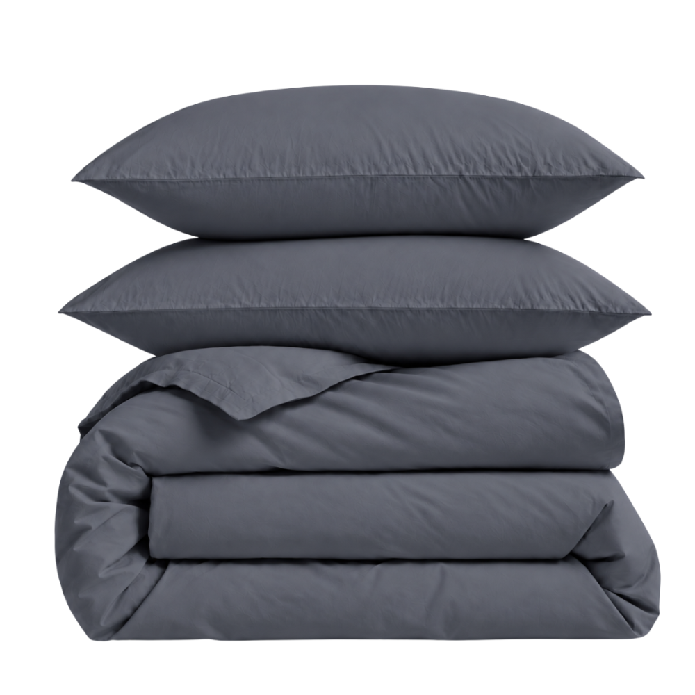 Bettwäsche set "Graphite". Bettwäsche einfarbig, 135/140x200 cm, 150x200 cm, 155/160x200 cm, 180x200 cm, 200x200 cm, 200x220 cm, 220x240 cm. Elegantes dunkelgraues bettwäscheset, das ihrem schlafzimmer modernes flair verleiht. Bettwäsche set "Graphite". Bettwäsche einfarbig, 135/140x200 cm, 150x200 cm, 155/160x200 cm, 180x200 cm, 200x200 cm, 200x220 cm, 220x240 cm. Elegantes dunkelgraues bettwäscheset, das ihrem schlafzimmer modernes flair verleiht.