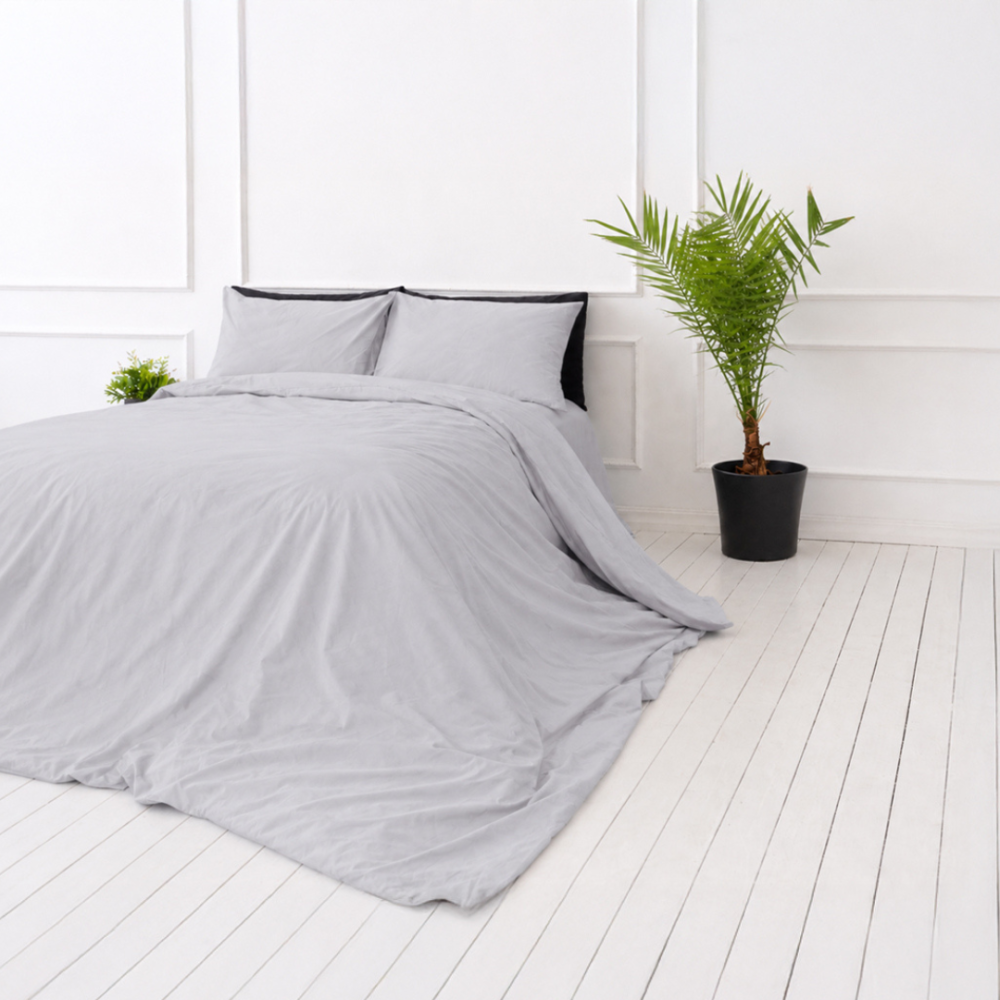 Bettwäsche set „Gray morn“. Bettwäsche einfarbig, 135/140x200 cm, 150x200 cm, 155/160x200 cm, 180x200 cm, 200x200 cm, 200x220 cm, 220x240 cm. Elegantes hell-silbergraues bettwäsche-set ohne muster Bettwäsche set „Gray morn“. Bettwäsche einfarbig, 135/140x200 cm, 150x200 cm, 155/160x200 cm, 180x200 cm, 200x200 cm, 200x220 cm, 220x240 cm. Elegantes hell-silbergraues bettwäsche-set ohne muster