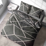 Bettwäsche set "Infiniel". Bettwäsche 140x200, 135/140x200 cm, 155/160x200 cm, 200x200 cm, 200x220 cm, 220x240 cm. Minimalistisches schlafzimmer mit dunkelgrauer bettwäsche, wobei die klaren weißen linien einen schönen kontrast zum satten grauen hintergrund bilden.