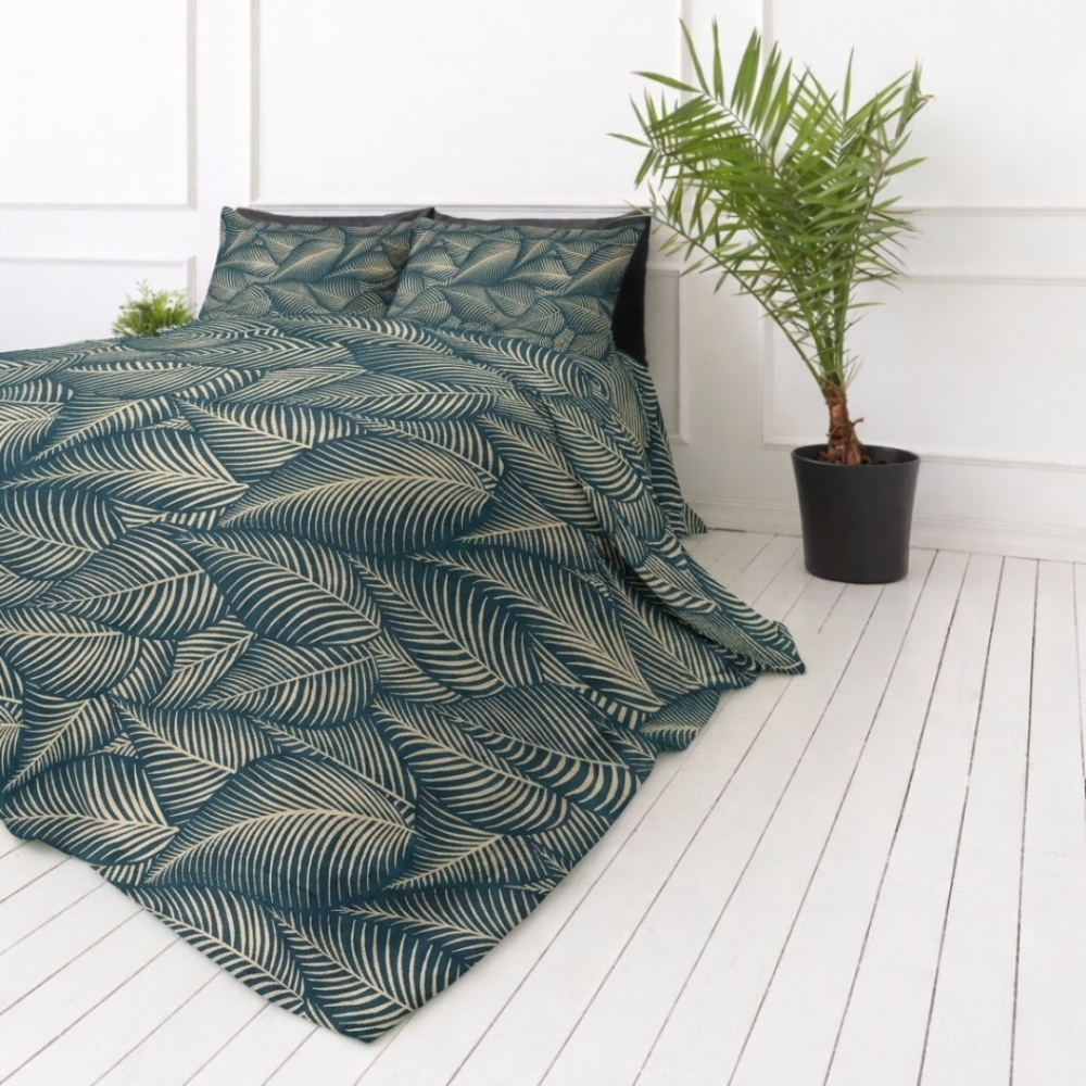 Bettwäsche set "Infinite Calm". Bettwäsche 155x200, 135/140x200 cm, 150x200 cm, 155/160x200 cm, 180x200 cm, 200x200 cm, 200x220 cm, 220x240 cm. Luxuriöses dunkelgrünes bettwäsche-set mit glänzenden blattmotiven