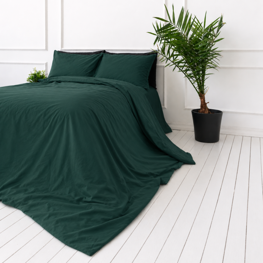 Bettwäsche set "Juniper". Bettwäsche einfarbig, 135/140x200 cm, 150x200 cm, 155/160x200 cm, 180x200 cm, 200x200 cm, 200x220 cm, 220x240 cm. Elegantes dunkelgrünes bettwäscheset, das einen hauch von natur ins haus bringt.
