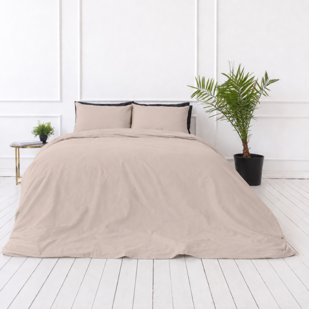 Bettwäsche set "Kremo". Bettwäsche einfarbig, 135/140x200 cm, 155x220 cm, 160x200 cm, 180x200 cm, 200x200 cm, 200x220 cm, 220x240 cm. Stilvolles cremefarbenes bettwäsche-set, das perfekt zu einer raffinierten schlafzimmeratmosphäre passt. Bettwäsche set "Kremo". Bettwäsche einfarbig, 135/140x200 cm, 155x220 cm, 160x200 cm, 180x200 cm, 200x200 cm, 200x220 cm, 220x240 cm. Stilvolles cremefarbenes bettwäsche-set, das perfekt zu einer raffinierten schlafzimmeratmosphäre passt.