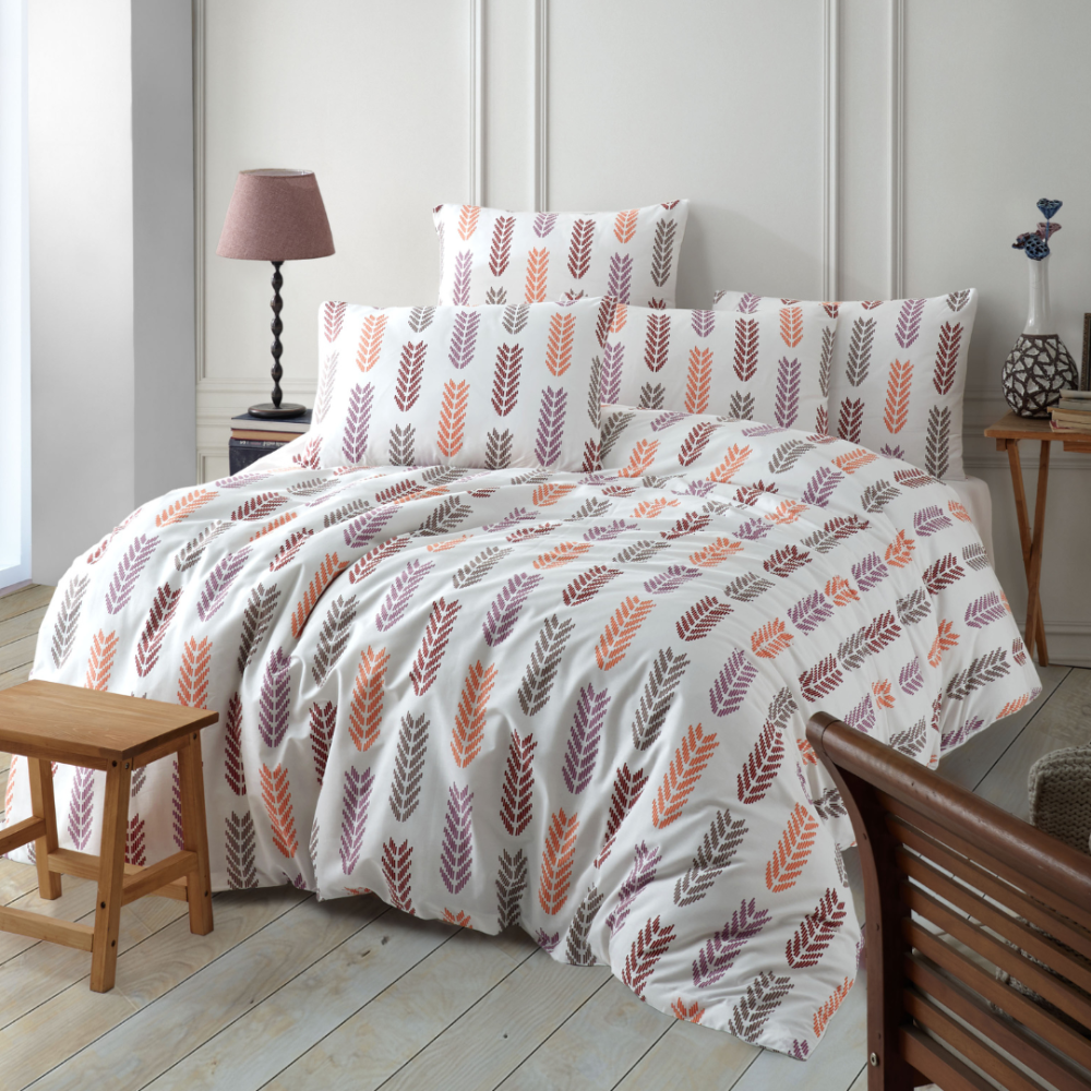 Bettwäsche set "Lesley Orange". Bettwäsche Baumwolle, 135/140x200 cm, 200x200 cm, 200x220 cm. Weißes bettwäscheset mit landhausblumen in grau-, orange-, violett- und brauntönen, die ihrem raum einen rustikalen charme verleihen.
