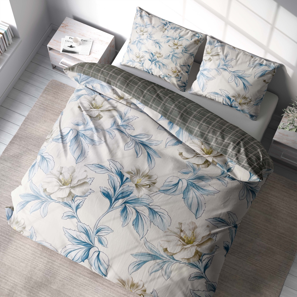 Bettwäsche set "Melody". Bettwäsche 140x200, 135/140x200 cm, 200x200 cm, 200x220 cm. Stilvolles weißes bettwäscheset mit blauschattierten grauen blumen, die einen hauch von raffinesse und ruhe verleihen.