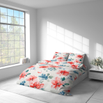 Bettwäsche set "Miraflores". Bettwäsche 140x200, 135/140x200 cm, 155/160x200 cm, 200x200 cm, 200x220 cm, 220x240 cm. Romantisches stoffdesign mit großen korallfarbenen und blauen blüten auf hellem hintergrund.