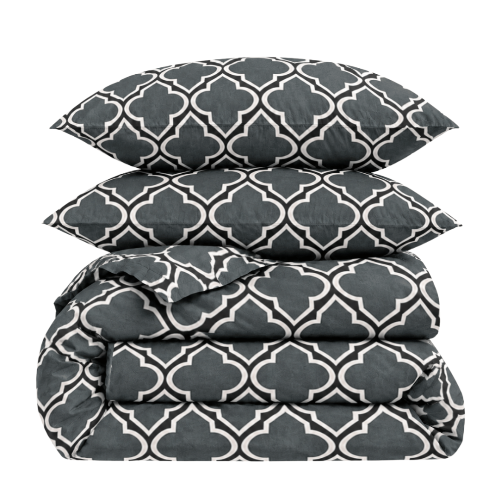 Bettwäsche set "Morocco grey". Bettwäsche 155x200, 135/140x200 cm, 155x220 cm, 160x200 cm, 180x200 cm, 200x200 cm, 200x220 cm, 220x240 cm. Bettwäsche in dunkelgrau mit einem weißen geometrischen dessin Bettwäsche set "Morocco grey". Bettwäsche 155x200, 135/140x200 cm, 155x220 cm, 160x200 cm, 180x200 cm, 200x200 cm, 200x220 cm, 220x240 cm. Bettwäsche in dunkelgrau mit einem weißen geometrischen dessin