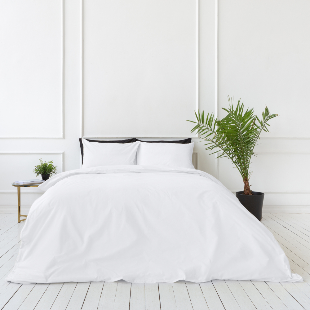 Bettwäsche set "Pearl". Bettwäsche 155x200, 135/140x200 cm, 150x200 cm, 155/160x200 cm, 180x200 cm, 200x200 cm, 200x220 cm, 220x240 cm. Reinweißes bettwäscheset, das ihrem schlafzimmer helligkeit verleiht. Bettwäsche set "Pearl". Bettwäsche 155x200, 135/140x200 cm, 150x200 cm, 155/160x200 cm, 180x200 cm, 200x200 cm, 200x220 cm, 220x240 cm. Reinweißes bettwäscheset, das ihrem schlafzimmer helligkeit verleiht.