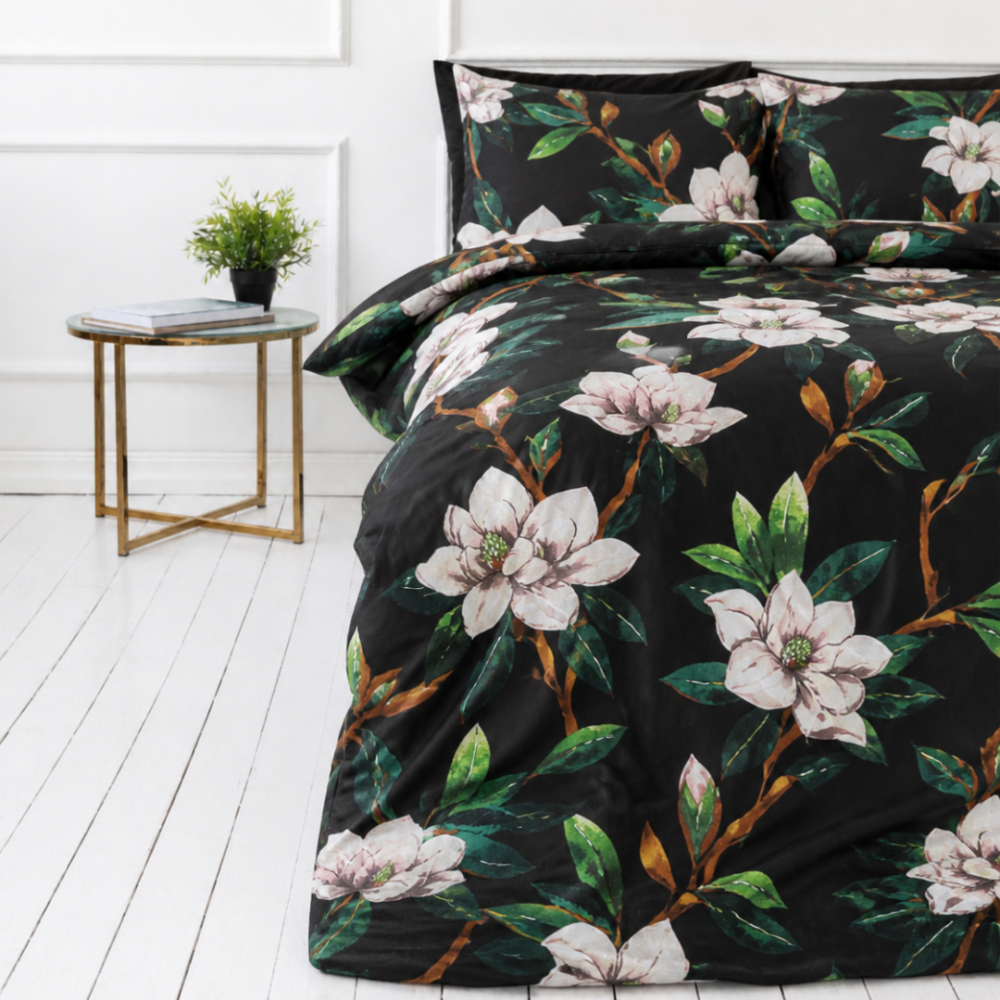 Bettwäsche set "Soft Magnolia". Bettwäsche 155x200, 135/140x200 cm, 150x200 cm, 155/160x200 cm, 180x200 cm, 200x200 cm, 200x220 cm, 220x240 cm. Elegantes bettwäsche-set mit leuchtend grünen magnolien. Bettwäsche set "Soft Magnolia". Bettwäsche 155x200, 135/140x200 cm, 150x200 cm, 155/160x200 cm, 180x200 cm, 200x200 cm, 200x220 cm, 220x240 cm. Elegantes bettwäsche-set mit leuchtend grünen magnolien.
