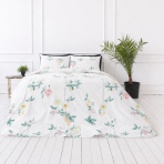 Bettwäsche set "Spring Melody". Grüne Bettwäsche, 135/140x200 cm, 200x200 cm, 200x220 cm. Weiße bettwäsche mit zartem muster aus rosen, jasmin und grünpflanzen. Bettwäsche set "Spring Melody". Grüne Bettwäsche, 135/140x200 cm, 200x200 cm, 200x220 cm. Weiße bettwäsche mit zartem muster aus rosen, jasmin und grünpflanzen.