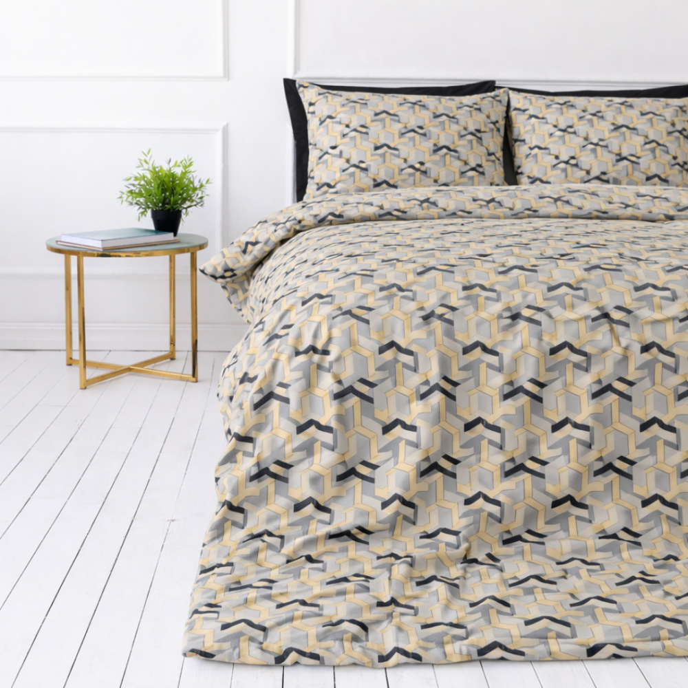 Bettwäsche set "Vibe". Bettwäsche 135x200, 135/140x200 cm, 200x200 cm, 200x220 cm. Doppelbett-bettwäsche-set mit feinem gelb-schwarzem geometrischem motiv. Bettwäsche set "Vibe". Bettwäsche 135x200, 135/140x200 cm, 200x200 cm, 200x220 cm. Doppelbett-bettwäsche-set mit feinem gelb-schwarzem geometrischem motiv.