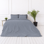 Perkal Bettwäsche „Tradewinds Percale“. Bettwäsche 150x200, 135/140x200 cm, 155x220 cm, 160x200 cm, 180x200 cm, 200x200 cm, 200x220 cm, 220x240 cm. Kissenbezüge in einem einheitlichen, kühlen blaugrau. Perkal Bettwäsche „Tradewinds Percale“. Bettwäsche 150x200, 135/140x200 cm, 155x220 cm, 160x200 cm, 180x200 cm, 200x200 cm, 200x220 cm, 220x240 cm. Kissenbezüge in einem einheitlichen, kühlen blaugrau.