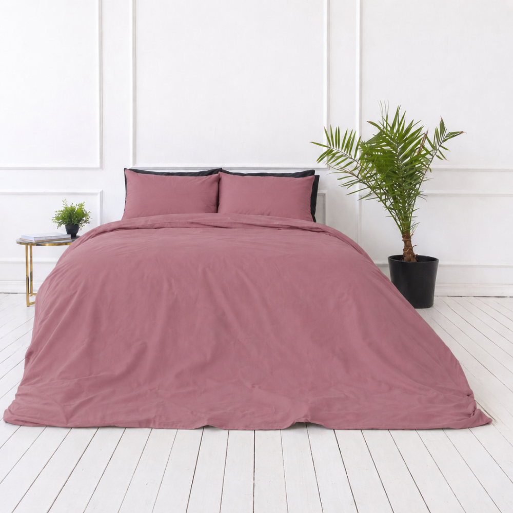 Premium satin bettwäsche set "Grape sateen". Bettwäsche 150x200, 135/140x200 cm, 150x200 cm, 155/160x200 cm, 180x200 cm, 200x200 cm, 200x220 cm, 220x240 cm. Sanft rosafarbenes bettwäsche-set für ein gemütliches schlafzimmer Premium satin bettwäsche set "Grape sateen". Bettwäsche 150x200, 135/140x200 cm, 150x200 cm, 155/160x200 cm, 180x200 cm, 200x200 cm, 200x220 cm, 220x240 cm. Sanft rosafarbenes bettwäsche-set für ein gemütliches schlafzimmer