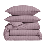 Premium satin bettwäsche set "Grape Stripe Sateen". Mako Satin Bettwäsche, 135/140x200 cm, 155x220 cm, 160x200 cm, 180x200 cm, 200x200 cm, 200x220 cm, 220x240 cm. Bettwäsche-garnitur in dezentem rosaviolett mit feinem streifenmuster. Premium satin bettwäsche set "Grape Stripe Sateen". Mako Satin Bettwäsche, 135/140x200 cm, 155x220 cm, 160x200 cm, 180x200 cm, 200x200 cm, 200x220 cm, 220x240 cm. Bettwäsche-garnitur in dezentem rosaviolett mit feinem streifenmuster.