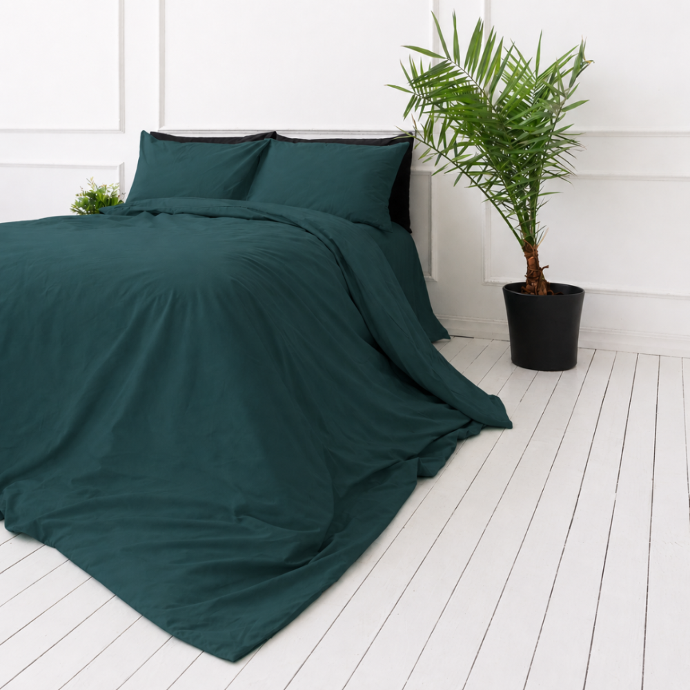 Premium satin bettwäsche set "Green Sateen“. Bettwäsche einfarbig, 135/140x200 cm, 200x200 cm, 200x220 cm. Luxuriöses design-bettwäsche-set in intensivem dunkelgrün. Premium satin bettwäsche set "Green Sateen“. Bettwäsche einfarbig, 135/140x200 cm, 200x200 cm, 200x220 cm. Luxuriöses design-bettwäsche-set in intensivem dunkelgrün.