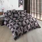 Premium satin bettwäsche set "Pablo Pink". Bettwäsche aus Satin, 135/140x200 cm, 200x200 cm, 200x220 cm. Bettwäsche-set in schwarz mit quadratischem design, mit rosa rosen und blattmustern, die einen stilvollen und eleganten look schaffen.
