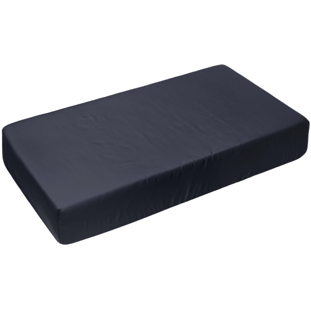 Satin Spannbettlaken „Dark Grey Sateen“. Spannbettlaken 160x200, 90x200 cm, 135/140x200 cm, 160x200 cm, 180x200 cm. Unifarbenes spannleintuch in dunkelgrau ohne muster. Satin Spannbettlaken „Dark Grey Sateen“. Spannbettlaken 160x200, 90x200 cm, 135/140x200 cm, 160x200 cm, 180x200 cm. Unifarbenes spannleintuch in dunkelgrau ohne muster.