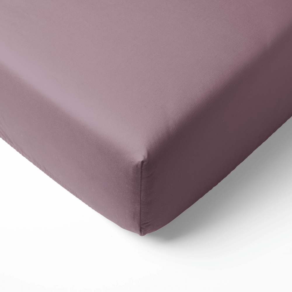 Satin Bettlaken „Grape Sateen“, 150x220 cm, 200x220 cm, 220x240 cm. Leintuch ohne gummizug in aschrosa mit einer feinen graunuance. Satin Bettlaken „Grape Sateen“, 150x220 cm, 200x220 cm, 220x240 cm. Leintuch ohne gummizug in aschrosa mit einer feinen graunuance.