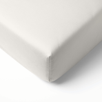 Satin Bettlaken „Snow White Sateen“, 150x220 cm, 200x220 cm, 220x240 cm. Musterloses leintuch ohne gummizug in einem elfenbeinton. Satin Bettlaken „Snow White Sateen“, 150x220 cm, 200x220 cm, 220x240 cm. Musterloses leintuch ohne gummizug in einem elfenbeinton.