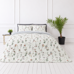 Satin bettwäsche set "Caroline". Bettwäsche 155x200, 135/140x200 cm, 150x200 cm, 155/160x200 cm, 180x200 cm, 200x200 cm, 200x220 cm. Dezentes hellgrünes bettwäsche-set mit farbenprächtigem blumenmuster. Satin bettwäsche set "Caroline". Bettwäsche 155x200, 135/140x200 cm, 150x200 cm, 155/160x200 cm, 180x200 cm, 200x200 cm, 200x220 cm. Dezentes hellgrünes bettwäsche-set mit farbenprächtigem blumenmuster.
