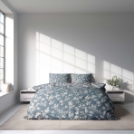 Satin bettwäsche set "Meadow". Bettwäsche aus Satin, 135/140x200 cm, 200x200 cm, 200x220 cm. Bettwäsche-ensemble in ruhigem graublau mit hellbraunen, floralen akzenten für eine beruhigende ausstrahlung