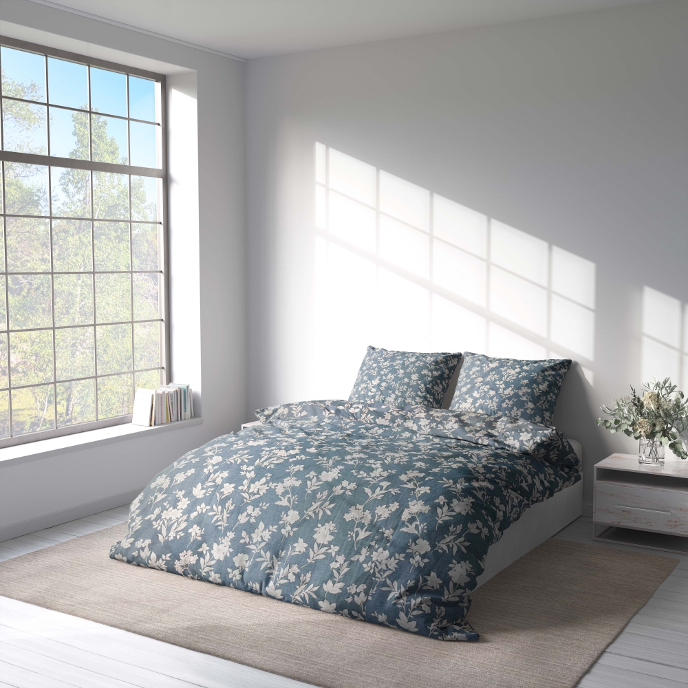 Satin bettwäsche set "Meadow". Bettwäsche aus Satin, 135/140x200 cm, 200x200 cm, 200x220 cm. Zartes graublaues bettzeug mit zarten braunen blumen für eine ruhige atmosphäre
