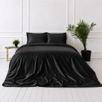 Seidenbettwäsche set "Onyx Silk". Bettwäsche sets, 200x220 cm. Schlichtes schwarzes satinbettzeug, das puren luxus und sanfte seidenhaptik verströmt. Seidenbettwäsche set "Onyx Silk". Bettwäsche sets, 200x220 cm. Schlichtes schwarzes satinbettzeug, das puren luxus und sanfte seidenhaptik verströmt.