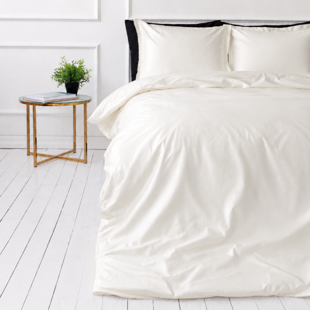 Seidenbettwäsche set "Pearl White Silk". Weiße Bettwäsche, 200x220 cm. Zartes elfenbeinfarbenes, minimalistisches bettwäsche-set.