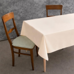 Tischdecke „Peach Calm Tablecloth“. Tischdecken aus Baumwolle, 135/140x200 cm, 140x240cm, 140x300 cm. Einfarbige tischdecke in hellem pfirsichton ohne dekor