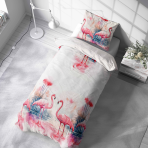 Kinderbettwäsche set "Flamingo Paradise". Kinderbettwäsche, 135/140x200 cm. Sanfte rosa und blaue akzente, die an urlaub erinnern, mit bildern von flamingos und blühenden palmen.
