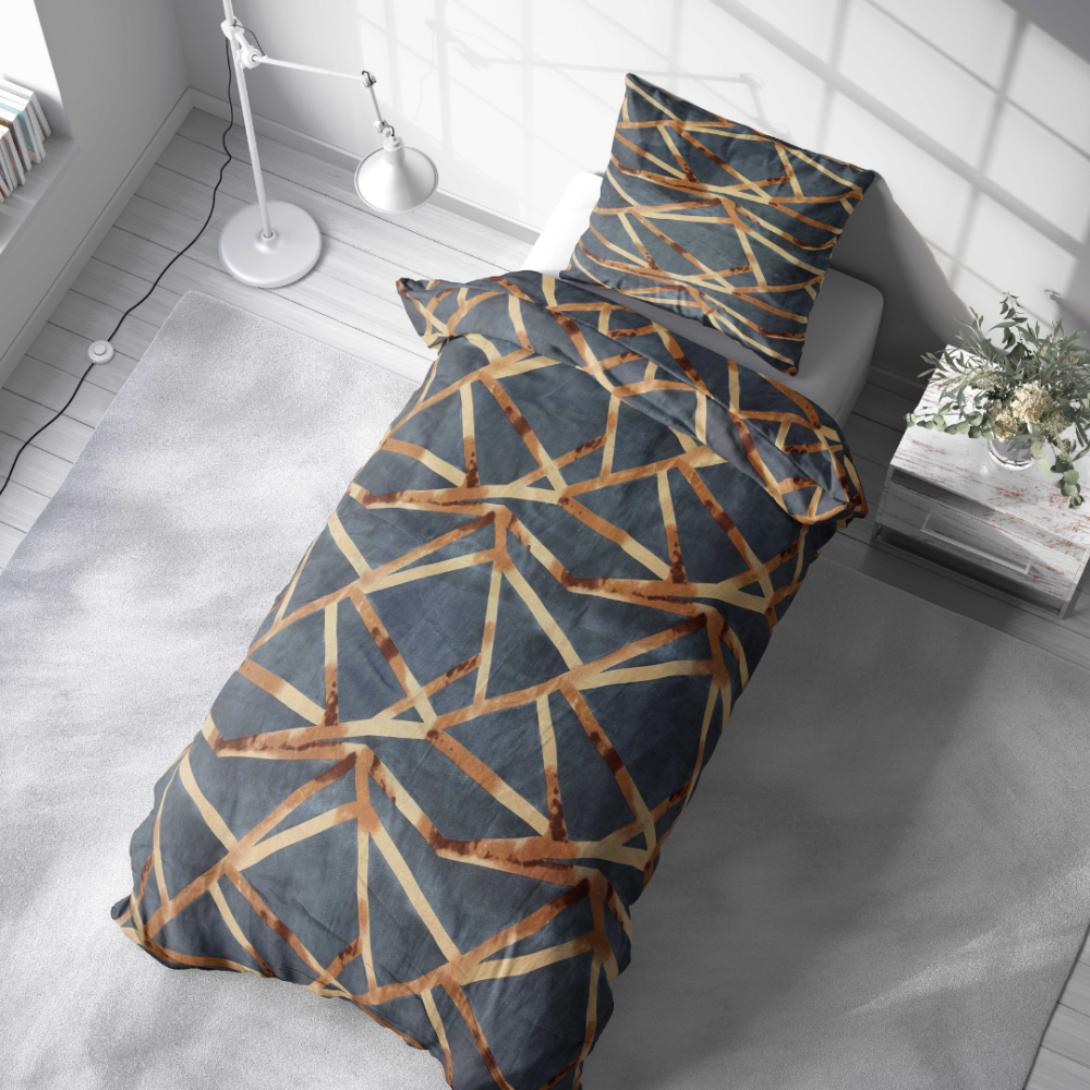 Bettwäsche set "Zafirion". Bettwäsche 155x200, 135/140x200 cm, 150x200 cm, 155/160x200 cm. Dunkles bettwäsche-design mit frei verlaufenden goldenen linien.