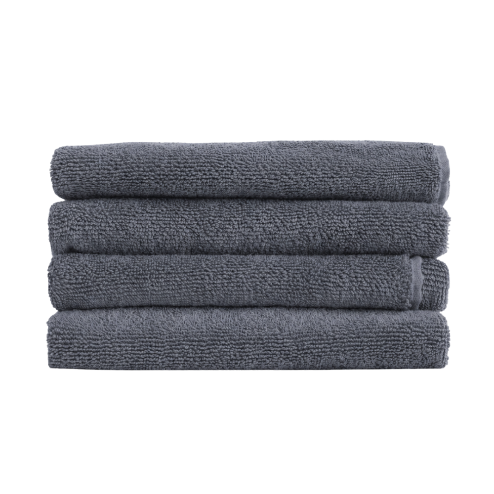 Badetuch „Grey towel“, 70x140 cm. Einfarbig dunkelgraues handtuch mit feiner frottierstruktur Badetuch „Grey towel“, 70x140 cm. Einfarbig dunkelgraues handtuch mit feiner frottierstruktur