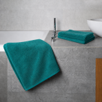 Badetuch „Pond Softness“, 70x140 cm. Modernes türkises handtuch mit eleganter, feiner textur Badetuch „Pond Softness“, 70x140 cm. Modernes türkises handtuch mit eleganter, feiner textur
